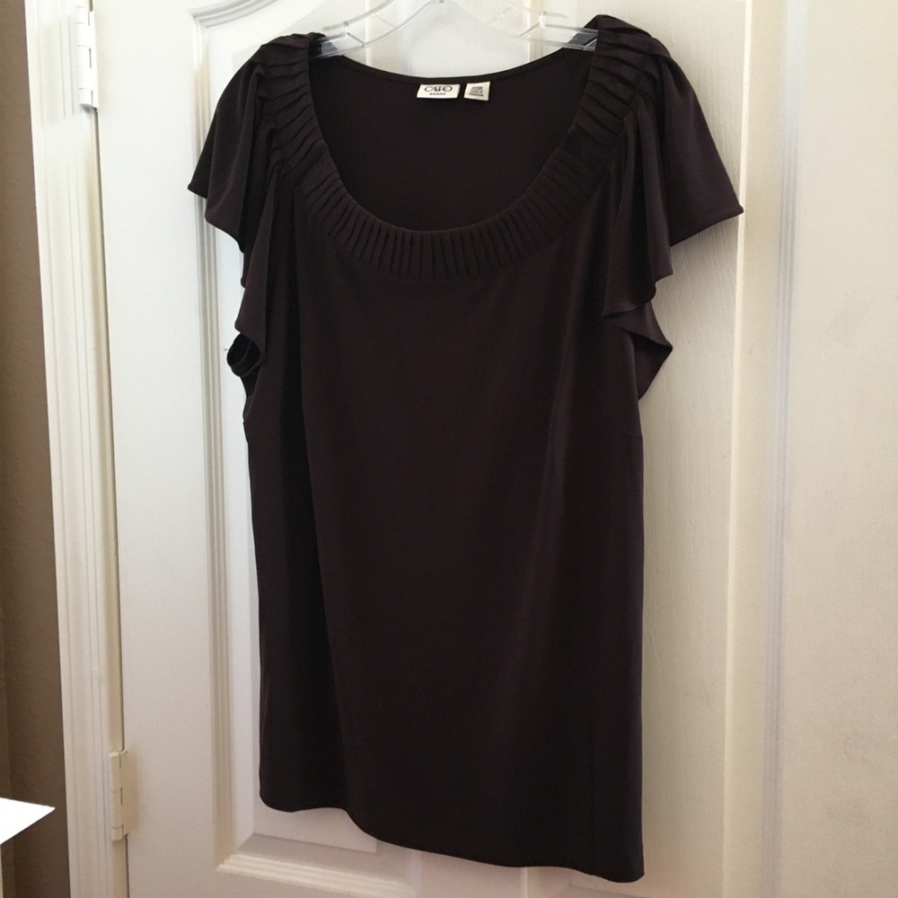 FINAL MARKDOWN Ladies Cato top 14/16w